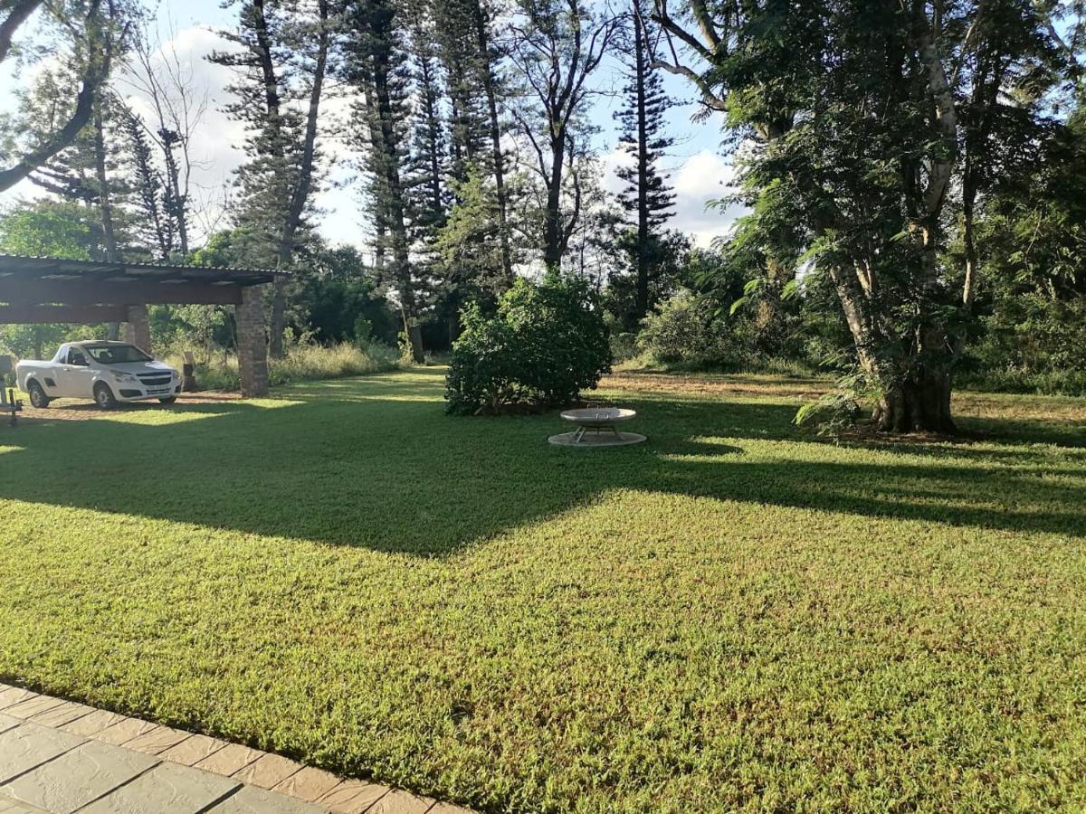 Honeybird Self Catering Accommodation Hluhluwe Esterno foto